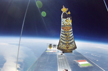 La Madonna di Loreto in orbita!