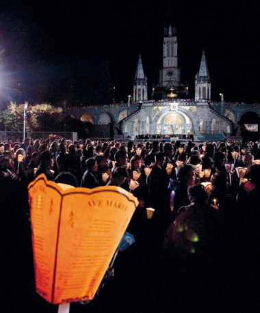 Novena alla Vergine di Lourdes - Foto ALESSANDRA BENEDETTI/CORBIS