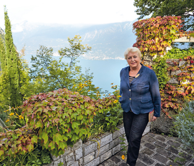 all’eremo di carlo Sopra: Maris (all’anagrafe Maria Stefania) Martini, nel giardino dell’Eremo di Montecastello, intitolato a suo fratello. 