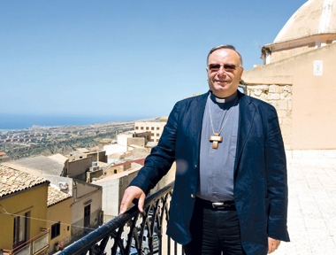 In foto: Francesco Montenegro, Arcivescovo di Agrigento