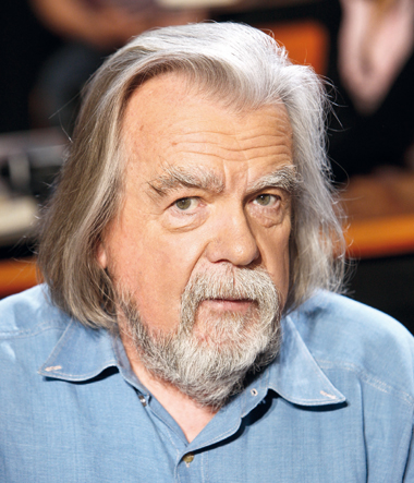 In foto: Papa Francesco e le monache di clausura, nel Duomo di Napoli