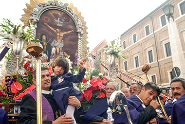 Un momento della processione