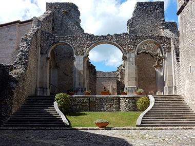 La “chiesa grande”