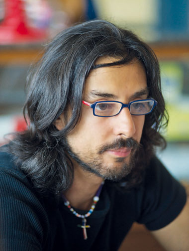 Dialogo e identitÃ  Nur, 33 anni, ha studiato il Corano e il Catechismo. Suo padre non gli ha parlato per un anno quando Ã¨ stato ordinato. Poi si sono riappacificati: Â«Il dialogo Ã¨ possibile solo se câ€™Ã¨ una forte identitÃ Â»